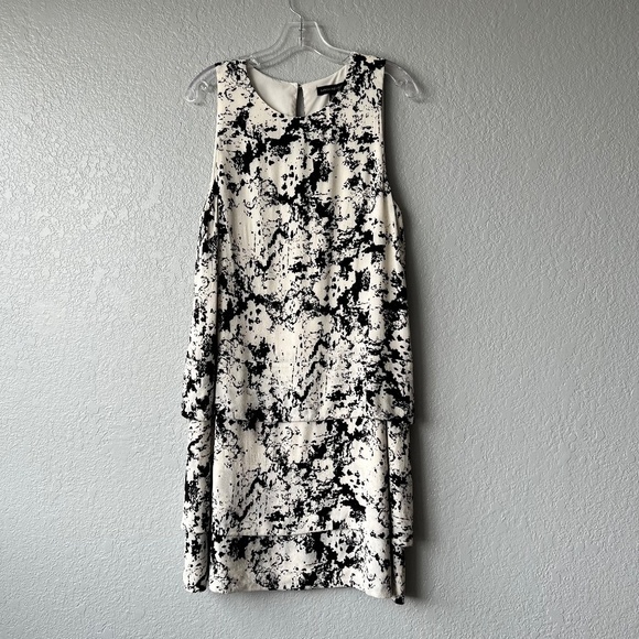 Banana Republic size 12 sleeveless cream and black dress - Picture 1 of 6